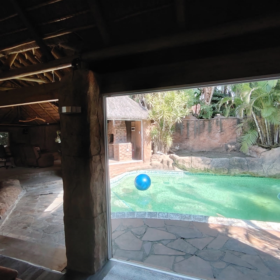 6 Bedroom Property for Sale in Haven Hills Eastern Cape
